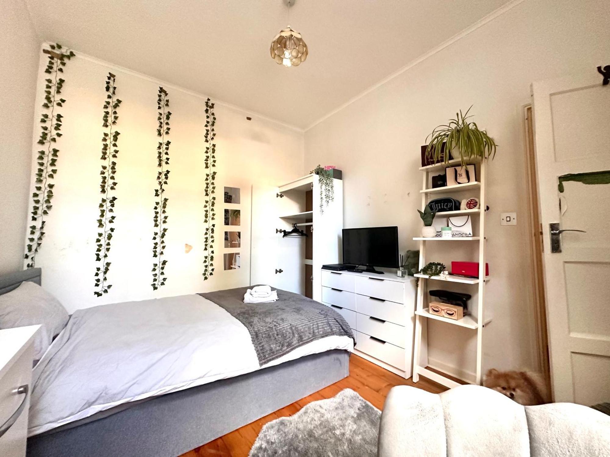 A Lovely Guest Room In West Londyn Zewnętrze zdjęcie